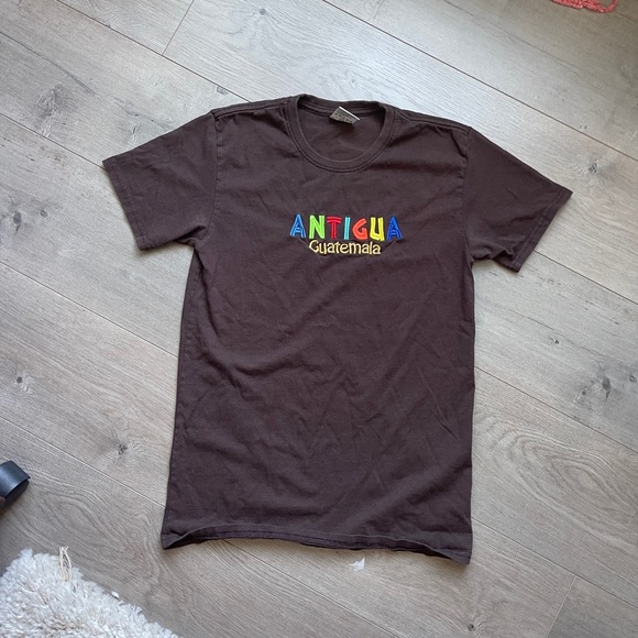 Antigua Guatemala Brown T-Shirt Medium - Picture 1 of 3